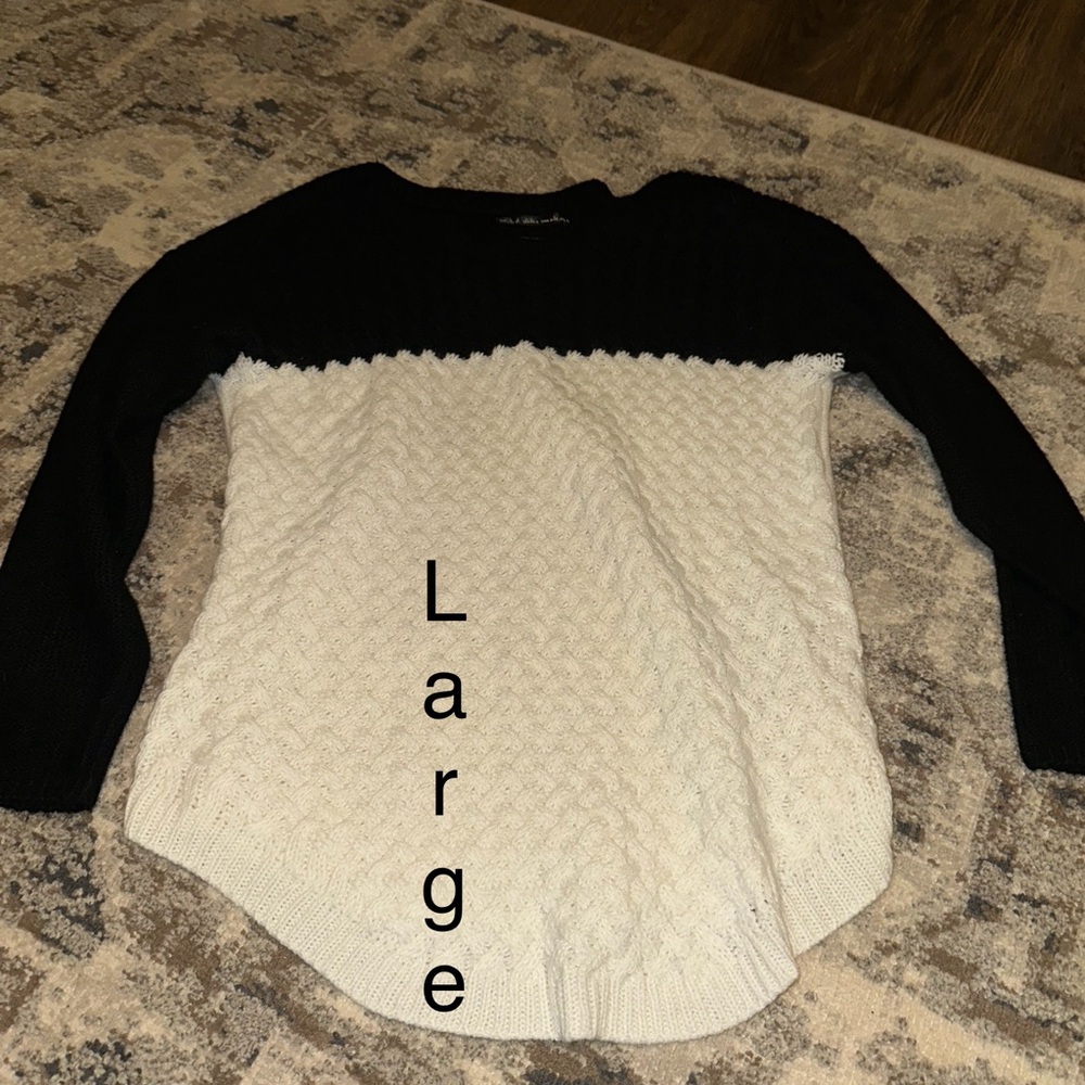 Black and White Knit Sweater - Large
